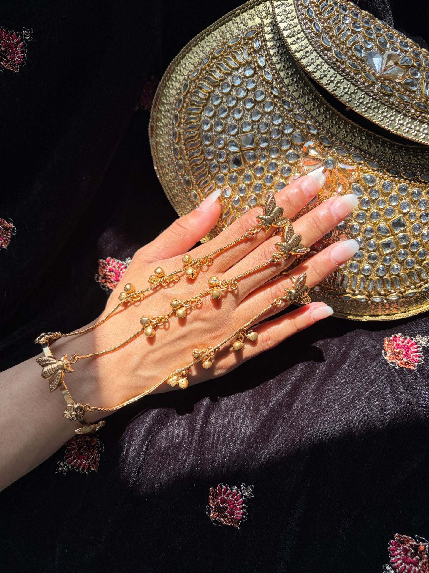 Kanwal hand chain