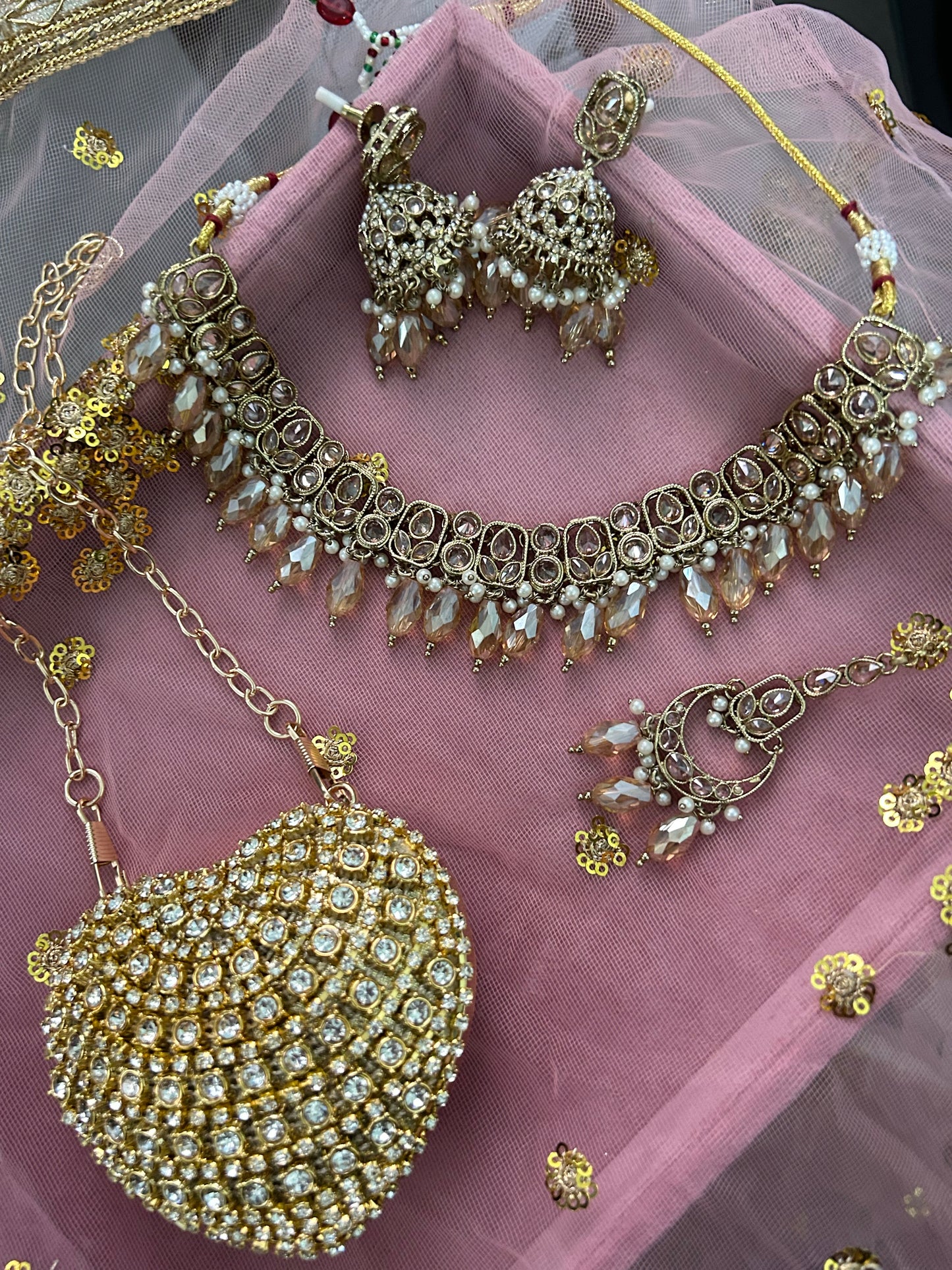 Preeti set ~ Champagne