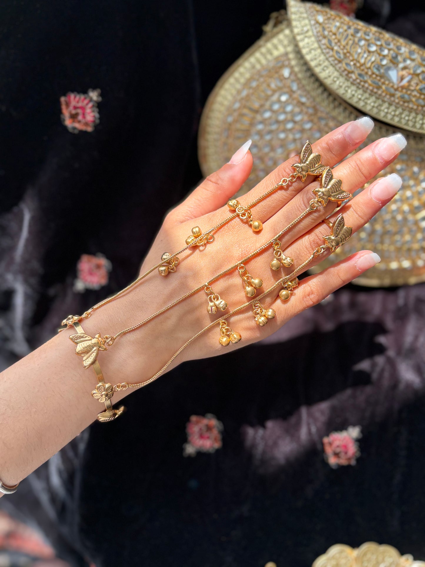 Kanwal hand chain