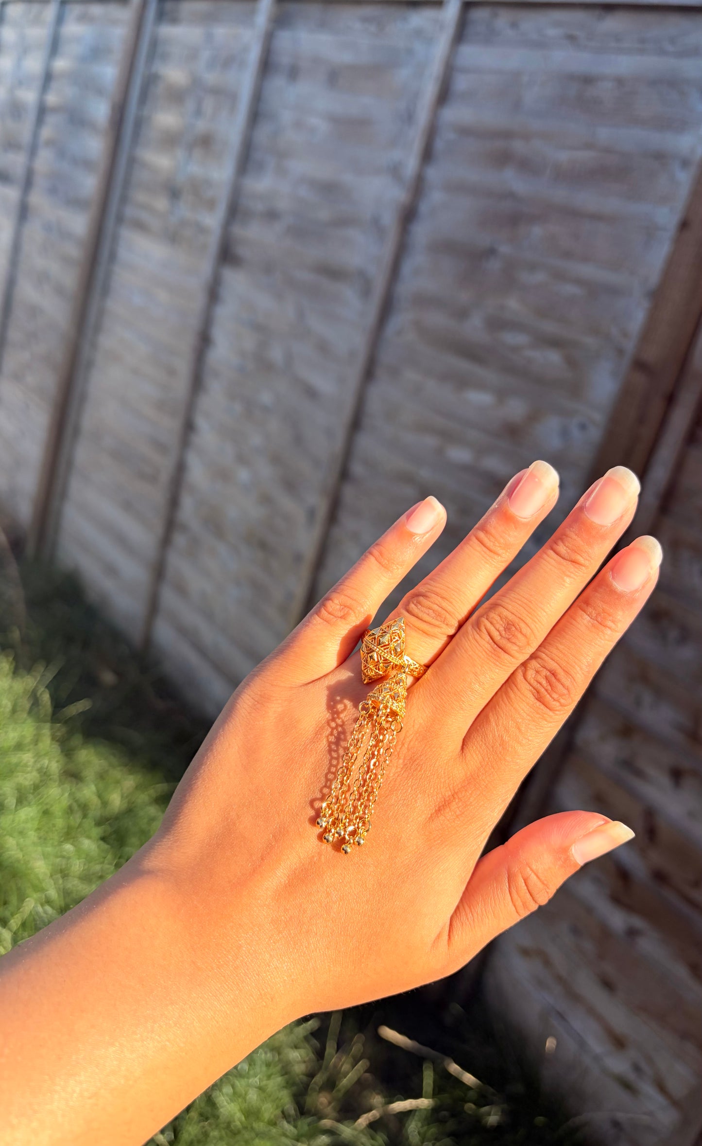 Anjali ring