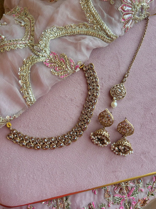 Aaira set ~ Champagne