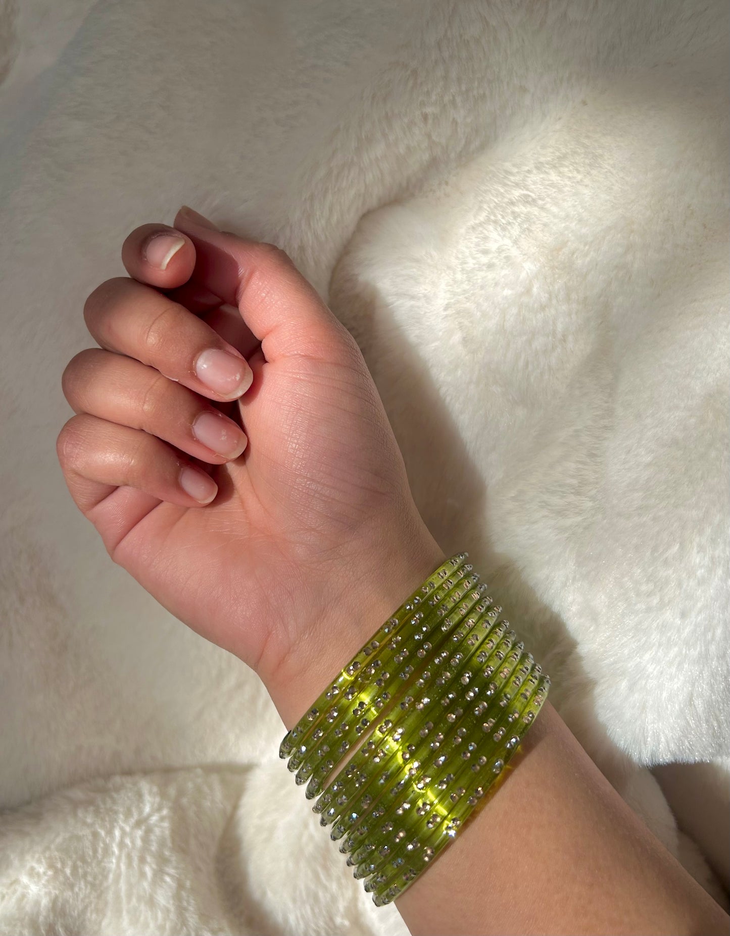Rangeen glass bangle set ~Mehndi Green