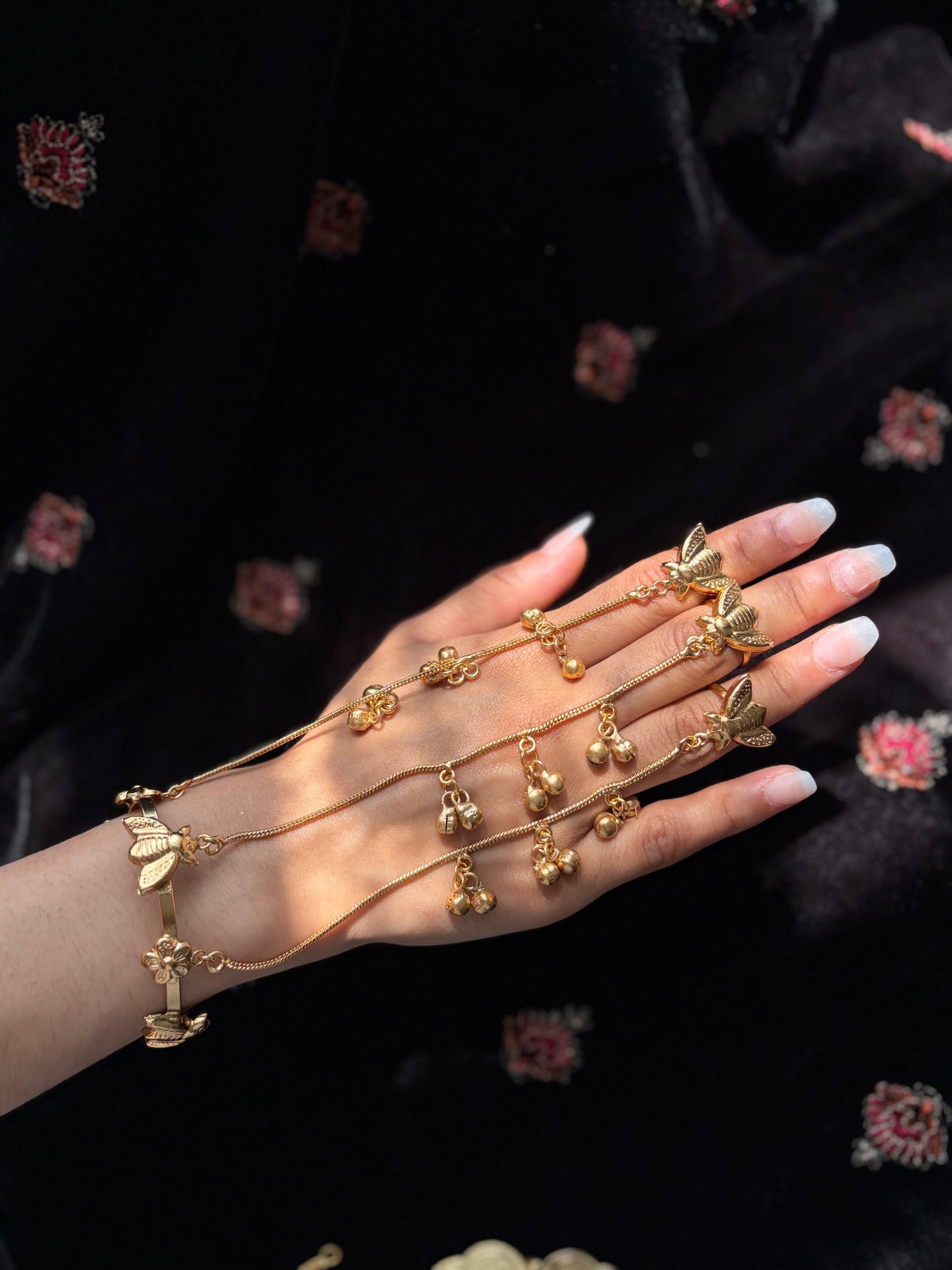 Kanwal hand chain