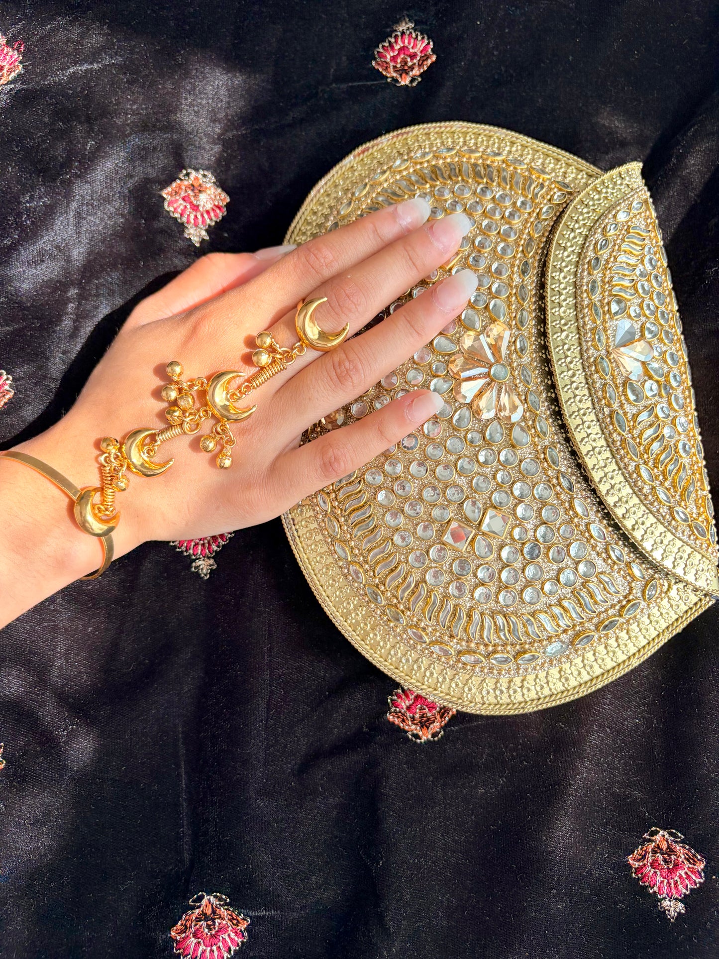Irza kundan clutch bag