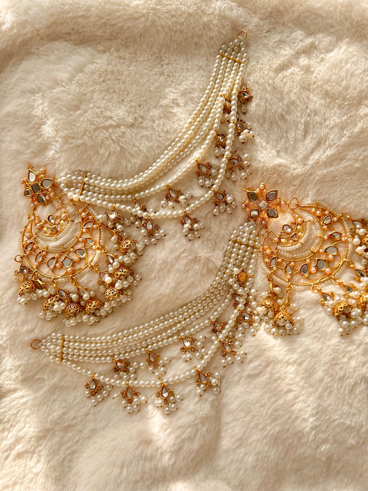 Shahanara kundan earrings