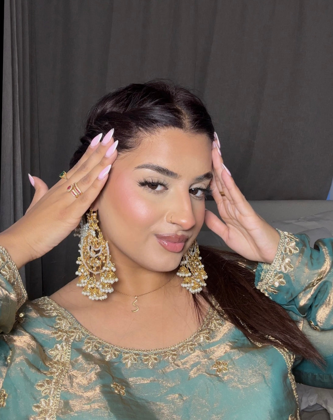 Shahanara kundan earrings