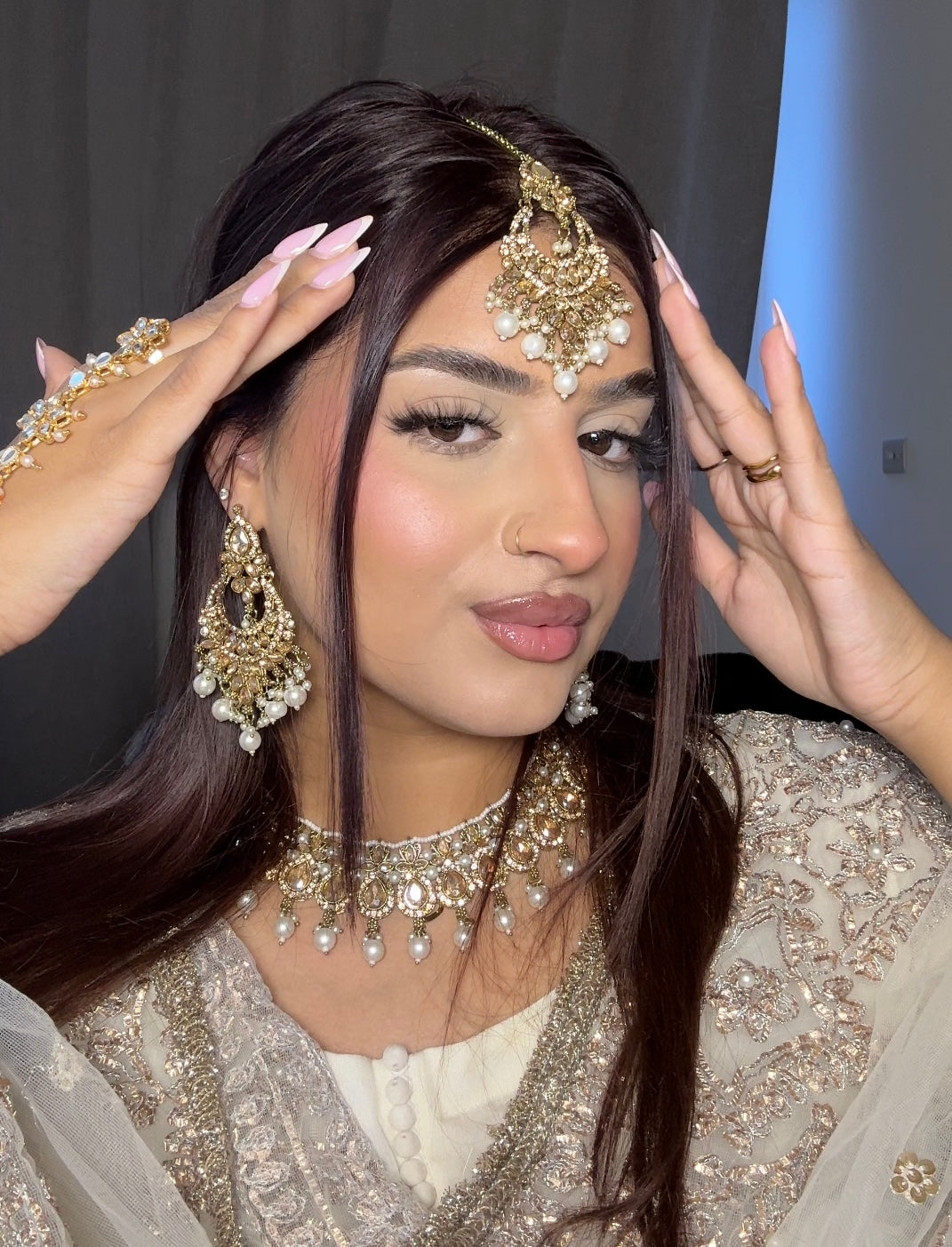 Farah jewellery set~ Pearl