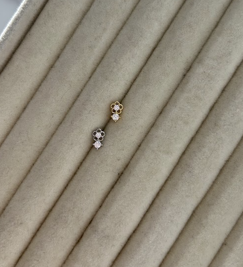 Aila Nose Stud - gold/silver