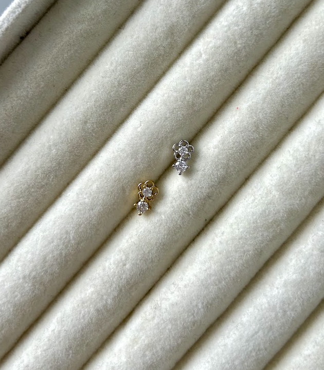 Aila Nose Stud - gold/silver