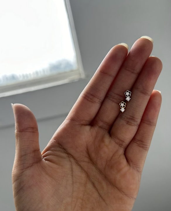 Aila Nose Stud - gold/silver