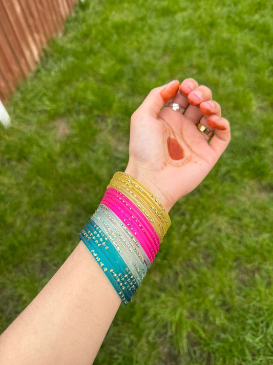 Warda glass bangle set